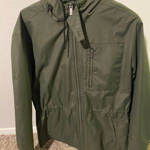 Men’s TYLRD green jacket